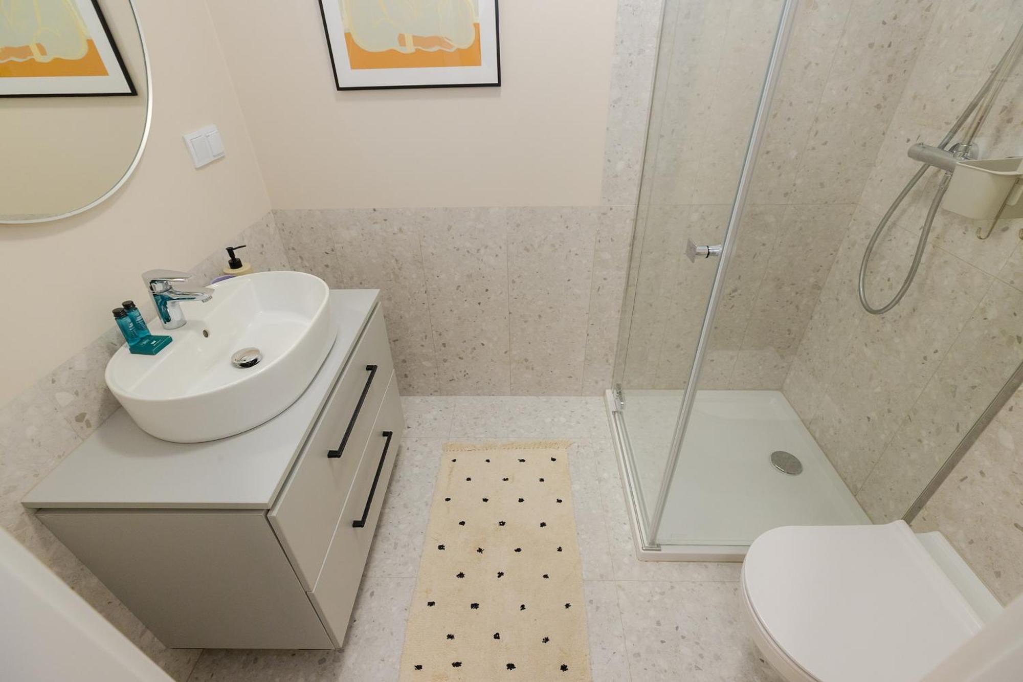 Shortstaypoland Targowa B160 Butas